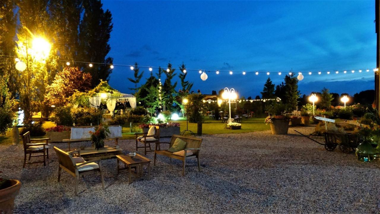Millefiori La Corte Delle Rose Rovigo Exterior foto